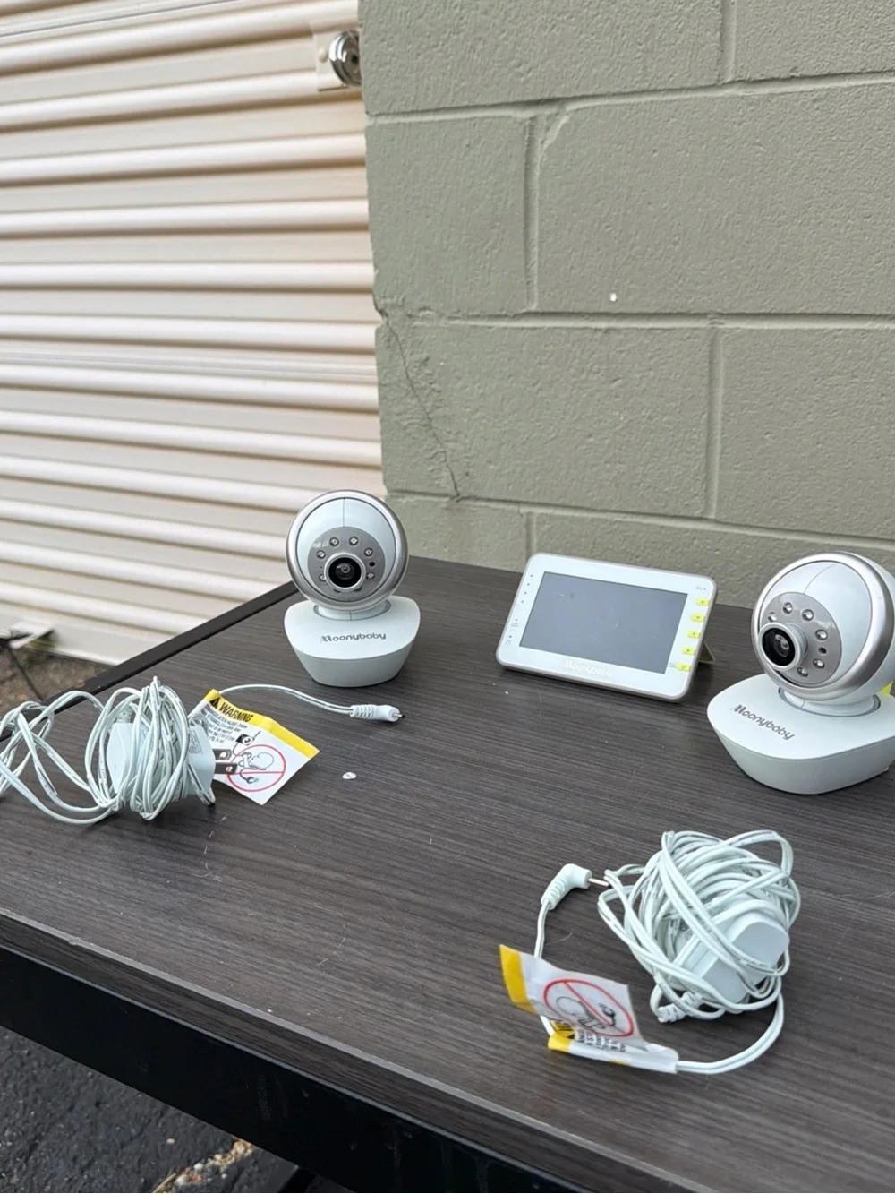 Moonybaby 55812 Video Baby Monitor 2 Cameras Split Screen Night Vision - WORKS